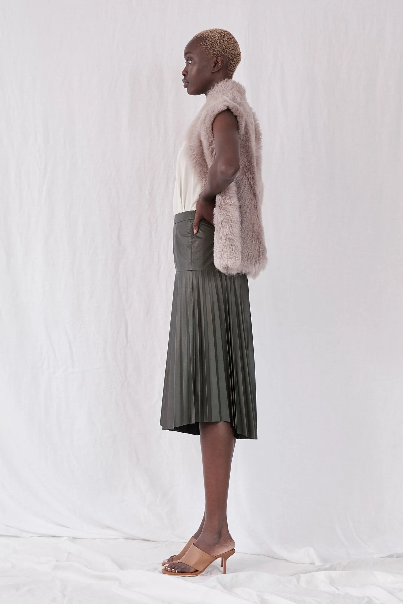 Park Avenue Pleated Skirt Bottlebush Green Leather