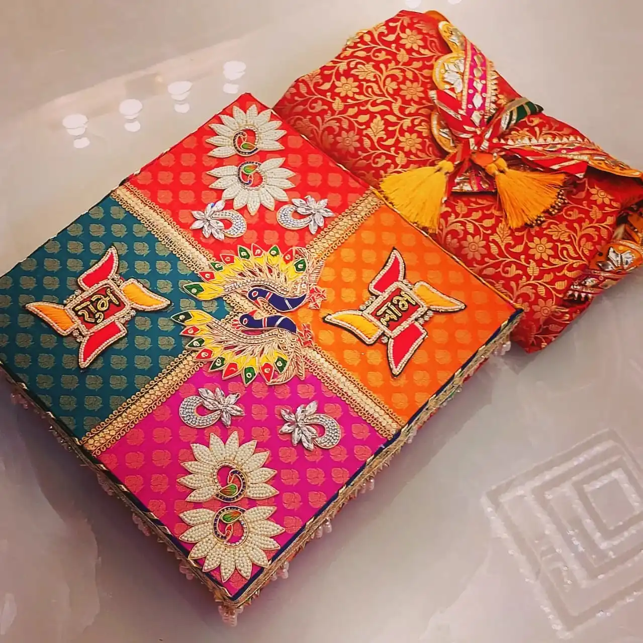 Wrapon for the Holy book Bhagvad Gita with Decorated  Box Packing-MK001HB